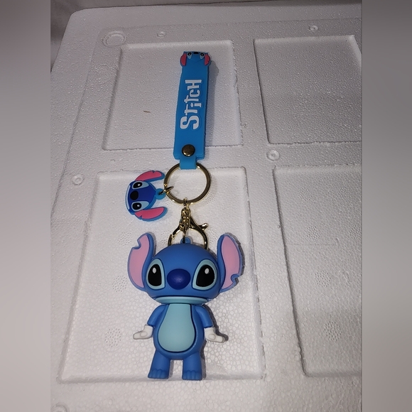 Disney's Stitch Key chain - Picture 1 of 4